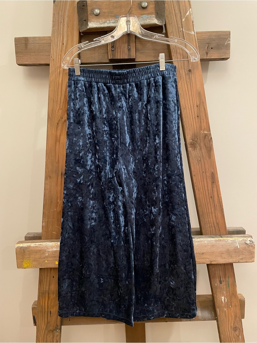 Velvet Wide-Leg Lounge Pants in Deep Navy